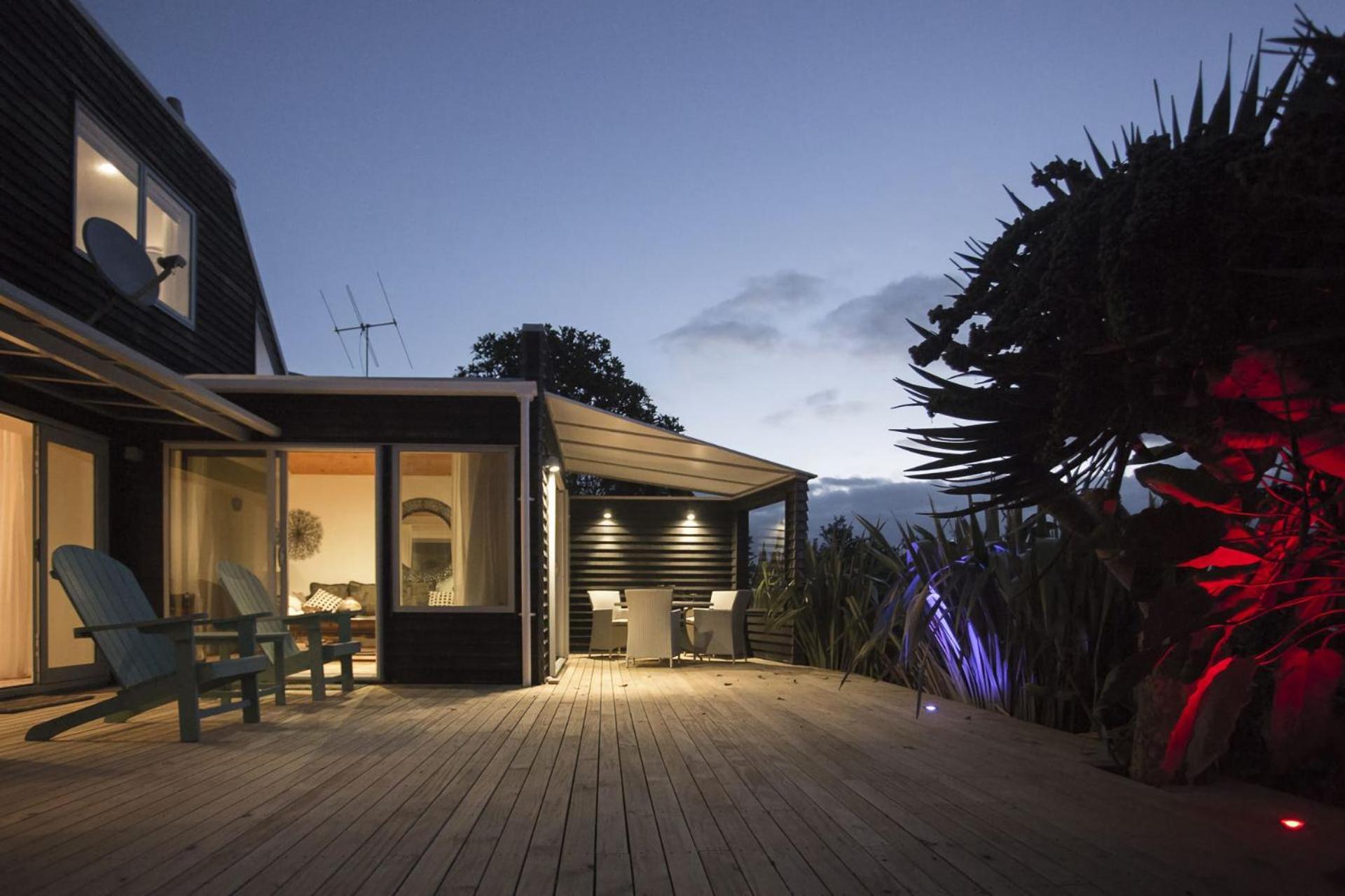 Chester Cottage Beachfront Oakura 외부 사진