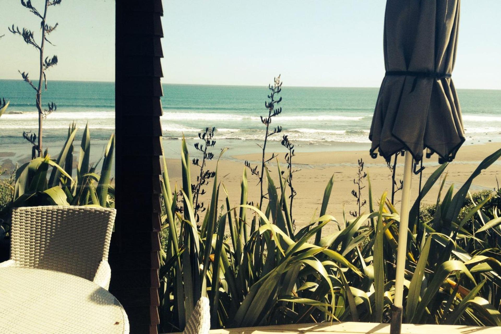 Chester Cottage Beachfront Oakura 외부 사진